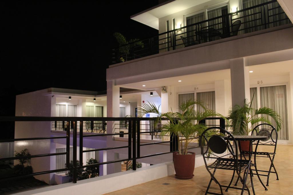 Be-Ing Suites Davao Exterior photo