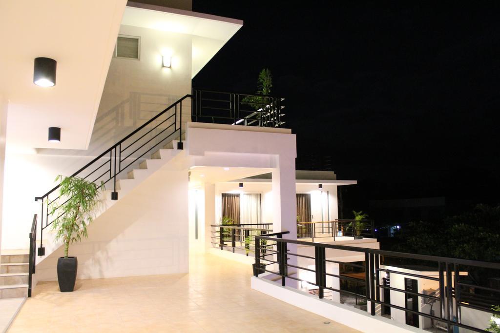 Be-Ing Suites Davao Exterior photo
