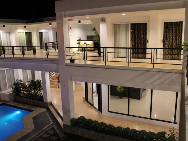 Be-Ing Suites Davao Exterior photo