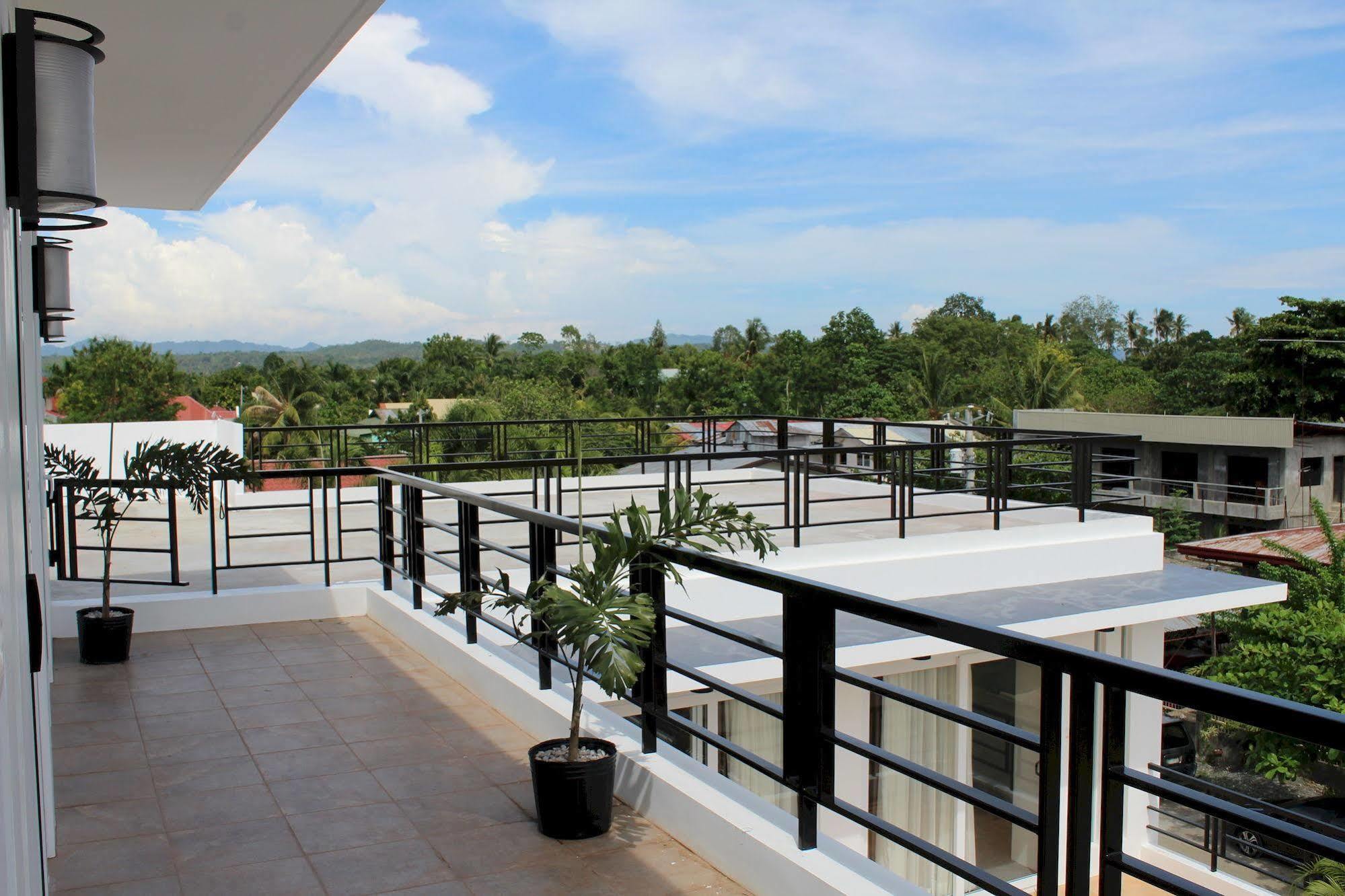 Be-Ing Suites Davao Exterior photo