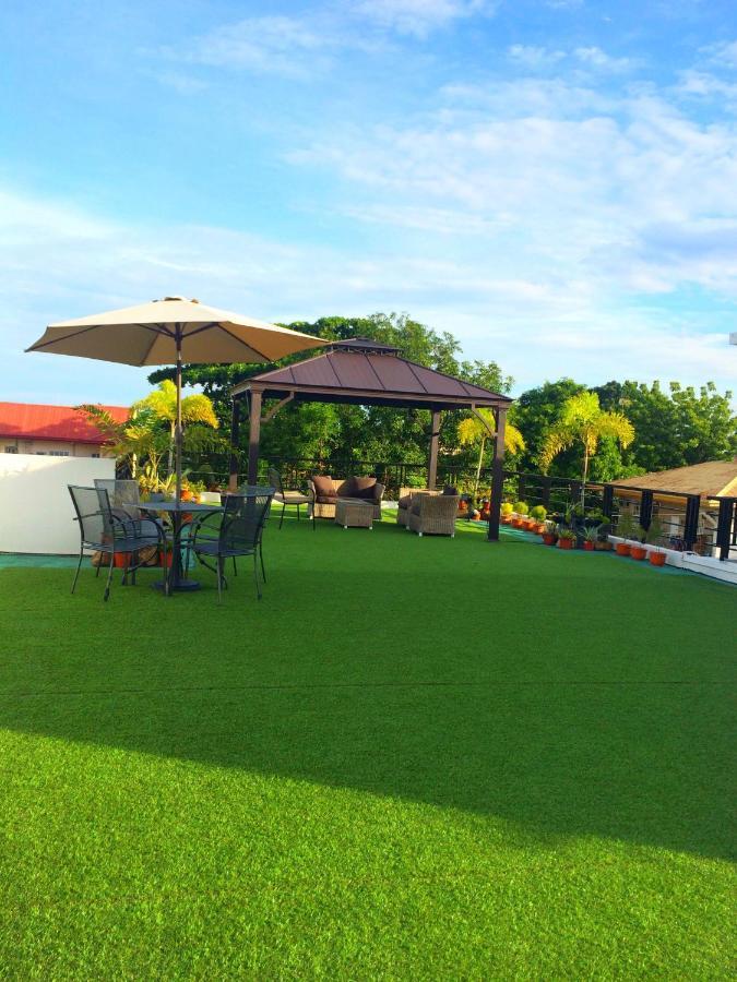 Be-Ing Suites Davao Exterior photo